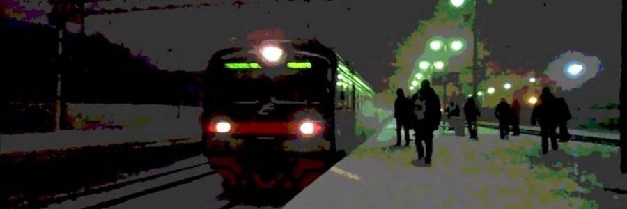 Почему у электрички сзади горят три фонаря